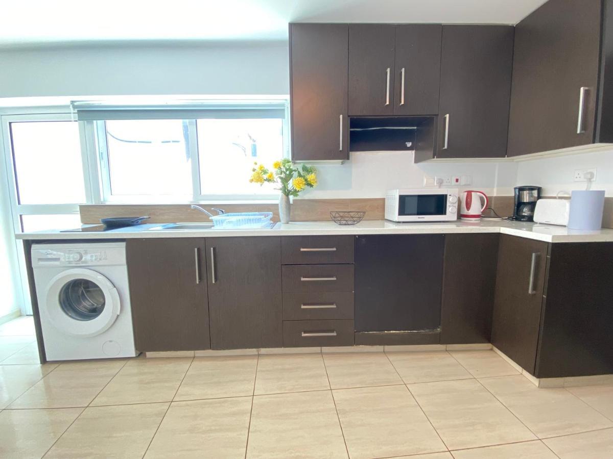 Serena'S 2-Br Apartment In Λάρνακα Εξωτερικό φωτογραφία